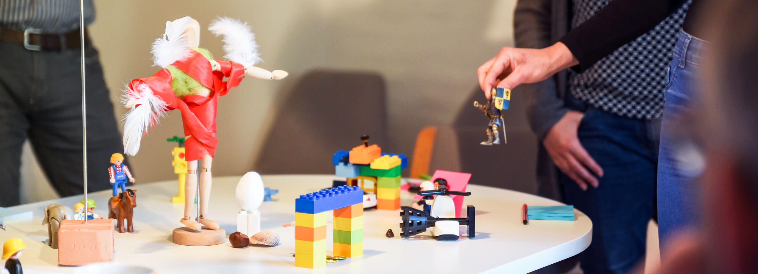AKT Design Thinking mit Legobausteinen